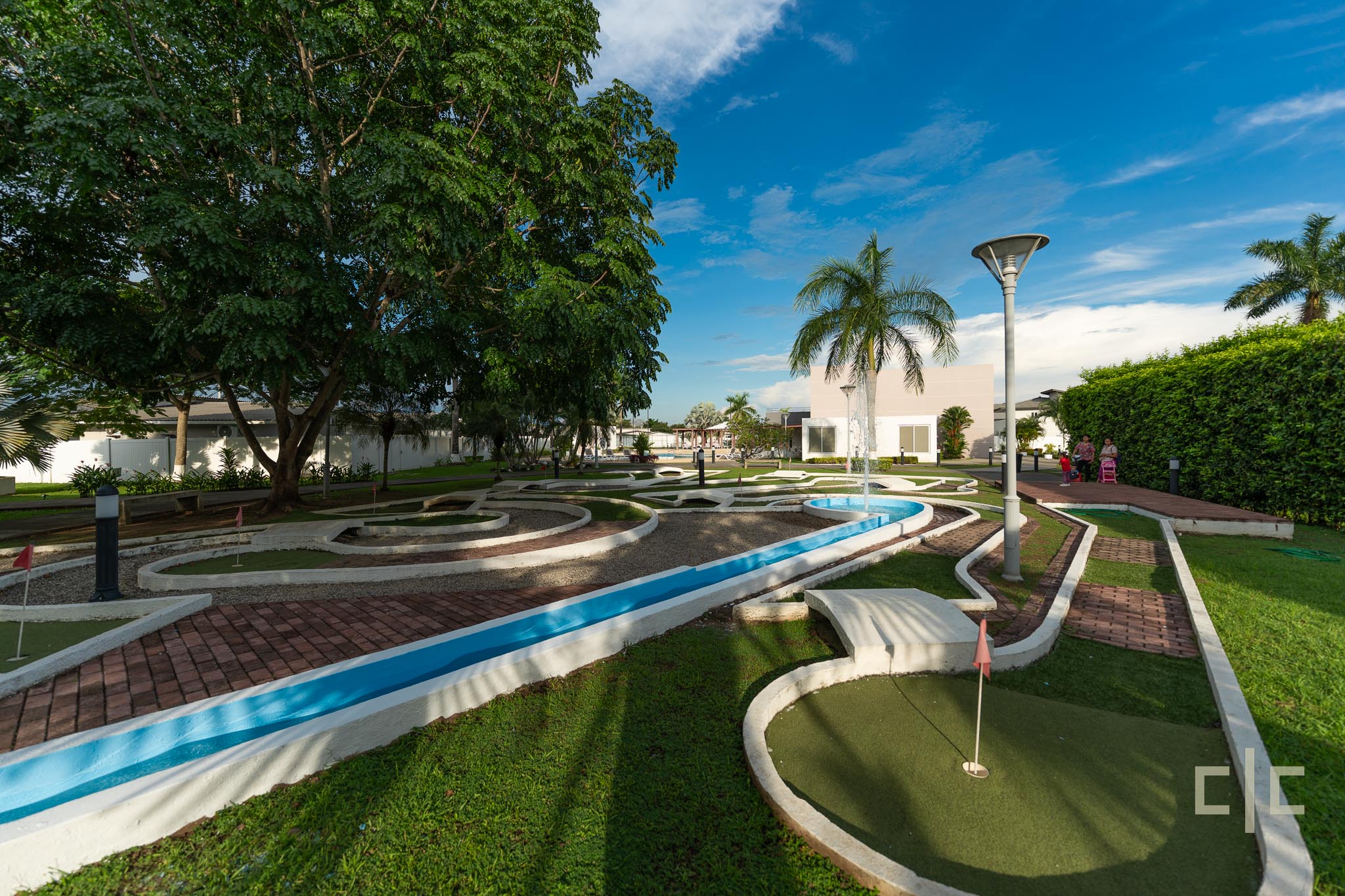 Mini Golf con Fuente